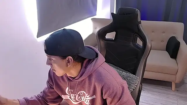 دردشة Liam_V الجنسية المباشرة