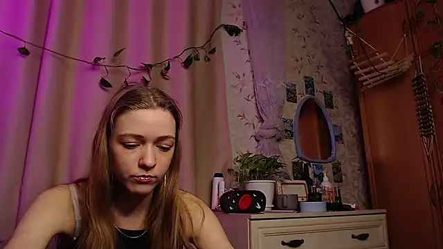 Adeline_Maxwell: απευθείας συνομιλία ΧΧΧ