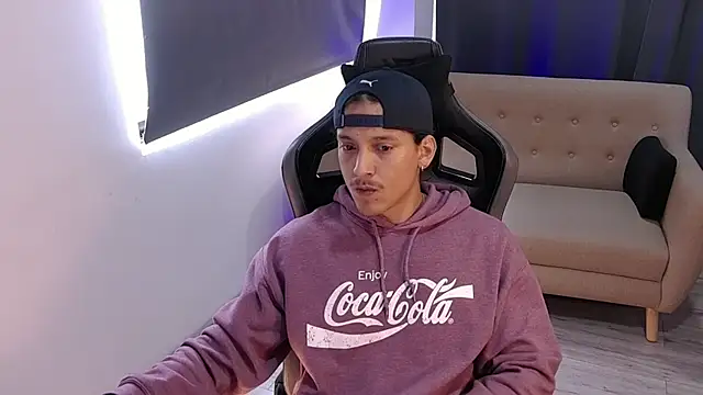 Liam_V Live XXX Chat