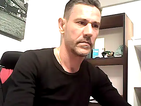 Chat +18 de mastercharisma35 ao vivo