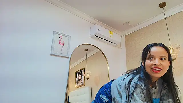 Miladiosa Live XXX Chat