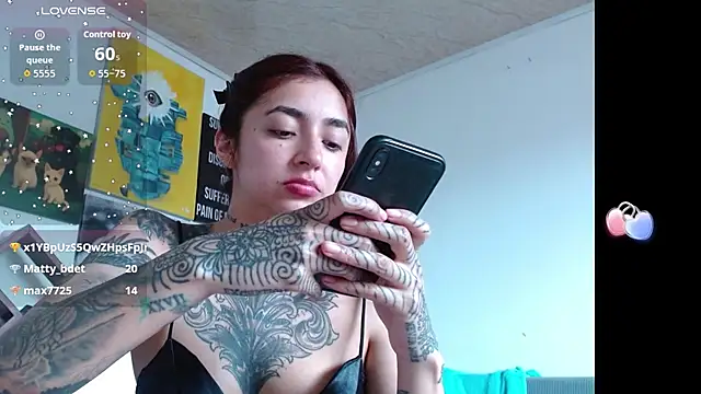 ZoeBakers_'s Live XXX Chat