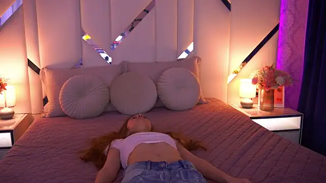 CuteeFoxy Chat XXX live