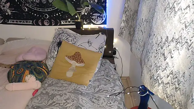 AlienforTwenty Live XXX Chat