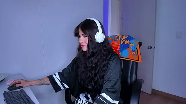 Lisegg_: онлайн-секс-чат