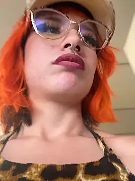 Alice_Hecateen Webbikameraesitys