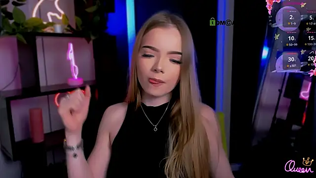 Вебкам-шоу maddy_moah