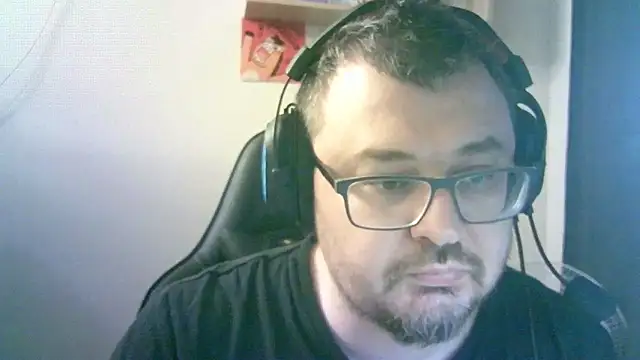 Show modela SirAbuser na web-kameri