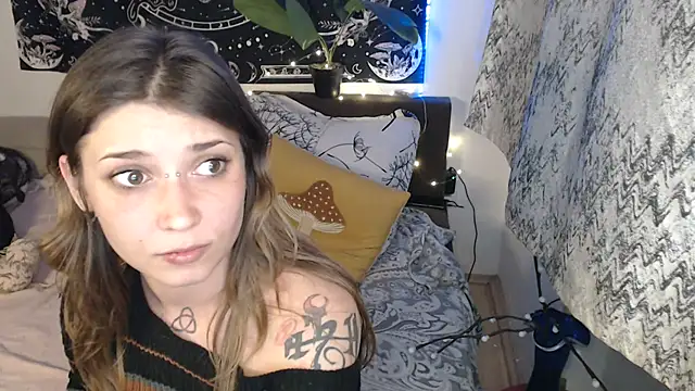 AlienforTwenty Live XXX-Chat