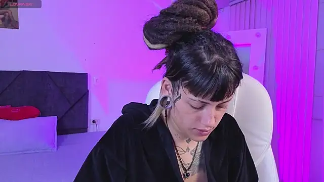 _sharlotte777's Live XXX Chat