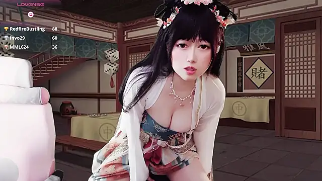 LuckyCute-Tutu: онлайн-секс-чат