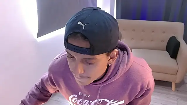 Chatroom XXX en direct de Liam_V