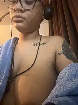 Chat XXX en directo de nickytheehawtie