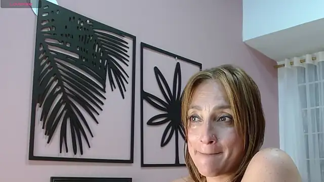 amara_rousse1 现场XXX聊天