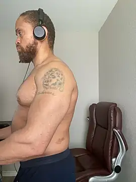 Fathero1time Show in webcam