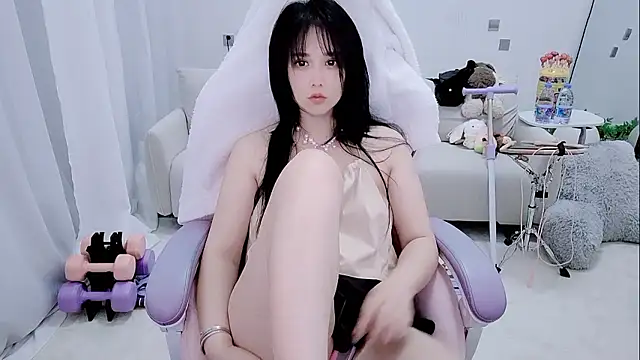 Evangelin-e 即時 XXX 聊天