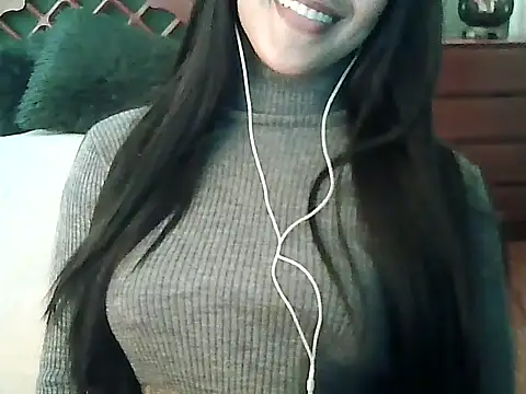 FallsForHerSmile: απευθείας συνομιλία ΧΧΧ