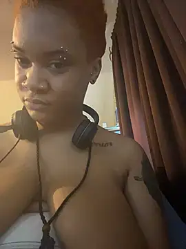 nickytheehawtie 现场XXX聊天