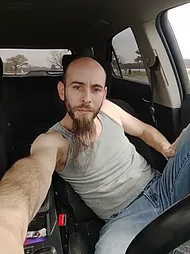 JohnnyFaster Show in webcam