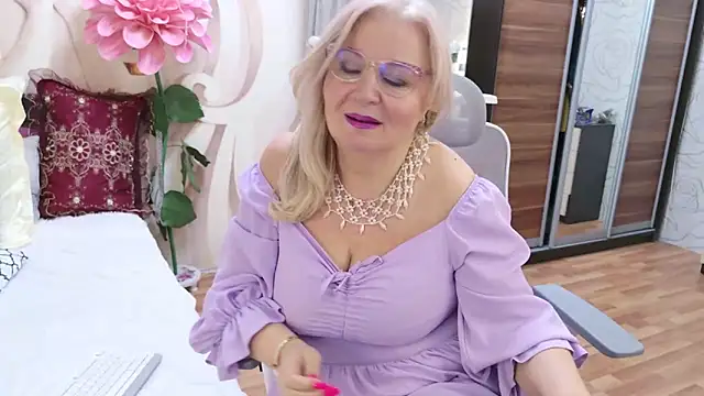 AvrilMillers' Live XXX Chat