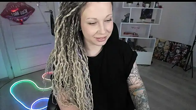 HoneySallyMoore 现场XXX聊天