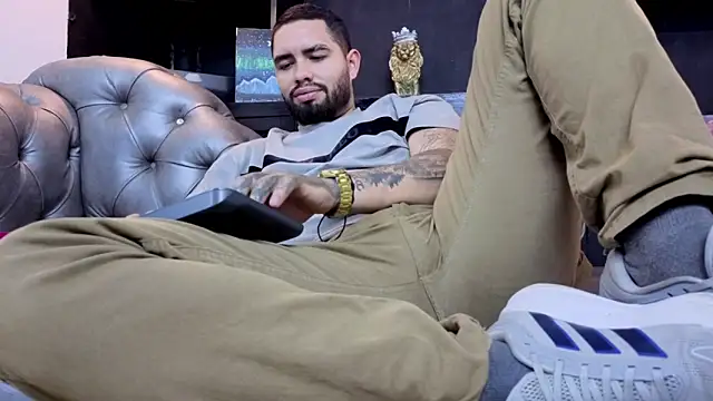 matteosantosのライブXXXチャット