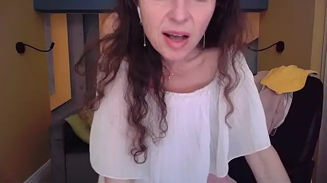 دردشة EllaLong الجنسية المباشرة