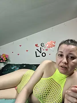 SweetMaddy888: онлайн-секс-чат