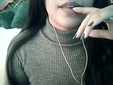 Czat XXX na żywo – FallsForHerSmile