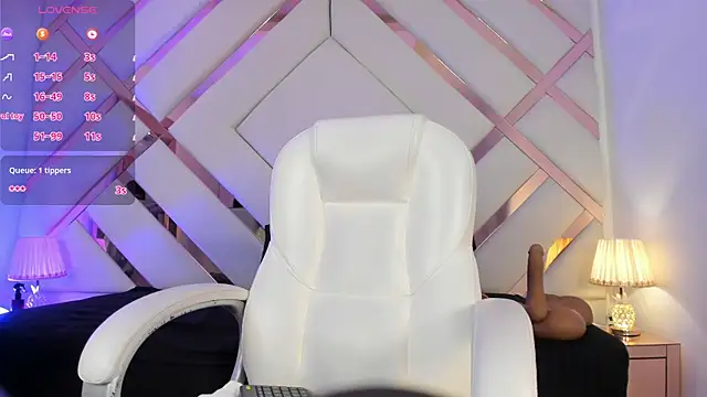 XXX chat uživo modela Noa_butterfly_