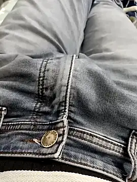 Rocky-badboy_cum4me Webcam show