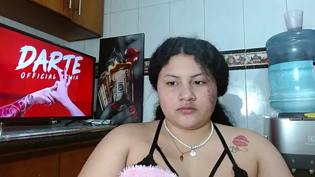 Baby_dirt live XXX chat