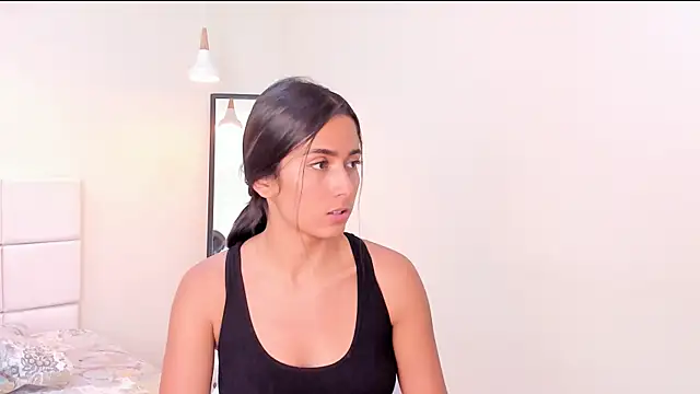 your_khloe's Live XXX Chat