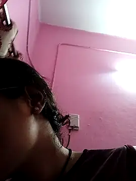 Gullapi 即時 XXX 聊天