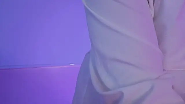 Chat XXX en directo de Charlotte__Miller