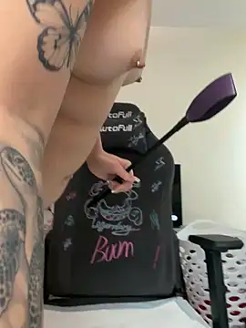 Mamachulita webkamerás műsora