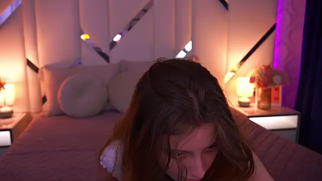 CuteeFoxy – Live XXX-chat