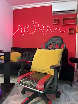 Mike_savage3 Adlı Modelin Canlı XXX Sohbeti