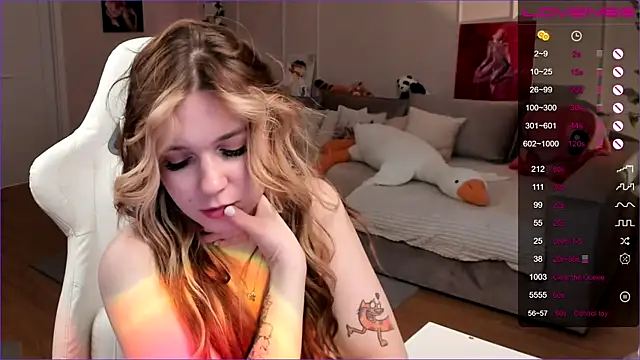 Frau_Lina live XXX chat