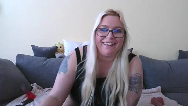 Chatroom XXX en direct de SweetButterflyKiss