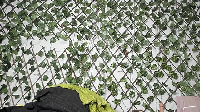 LittlePeach_'s Live XXX Chat