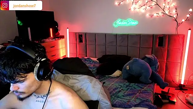 JordanShow 라이브 XXX 채팅