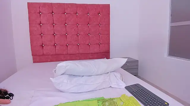 mishell_lovely live XXX chat