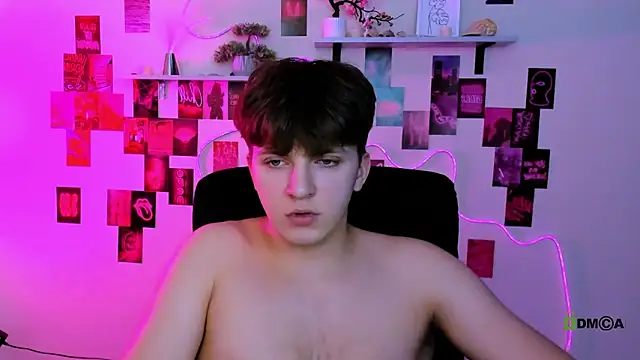 travis_wolf_ Live XXX-Chat
