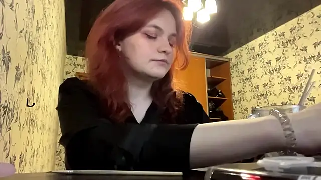 Red_Aria Adlı Modelin Canlı XXX Sohbeti