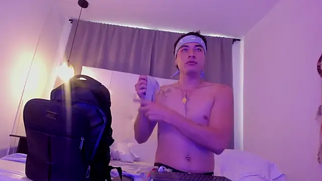 دردشة Thiago_2003_ الجنسية المباشرة