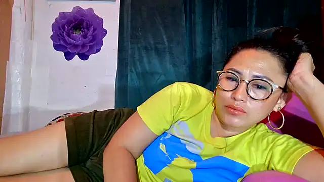 Filipina_Desire Live XXX-Chat