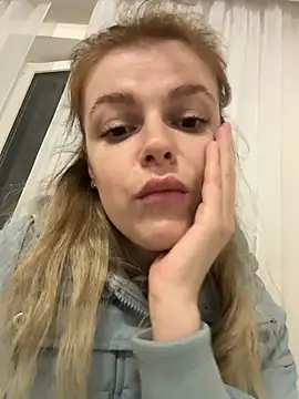 HarrietDart live XXX chat