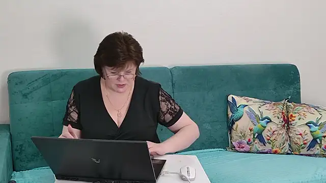 Sandra_Sunrise live XXX chat