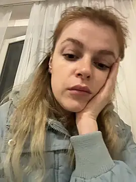 HarrietDart Chat XXX live